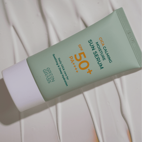 CICA CALMING MOISTURE SUN SERUM [SPF50+/PA++++] - Image 1